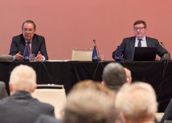 La Mesa del Turismo proyectará la voz de sector en la Unión Europea